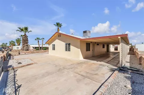 Exterior - 12434 E Brenda Dr, Yuma, AZ 85367 photo 4 of 11