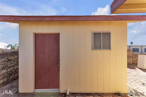 Exterior - 12434 E Brenda Dr, Yuma, AZ 85367 photo 9 of 11