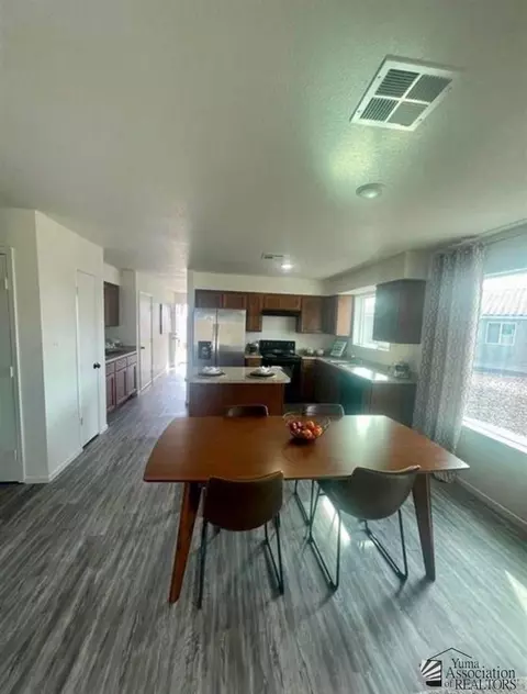 7856 E 45 Pl, Yuma, AZ 85365 photo 2
