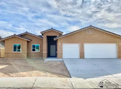 7664 E 43 St, Yuma, AZ 85365