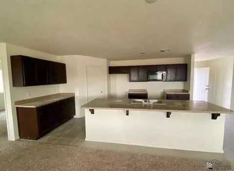 7664 E 43 St, Yuma, AZ 85365 photo 4