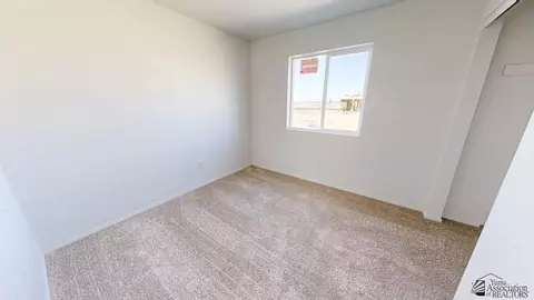 7664 E 43 St, Yuma, AZ 85365 photo 6