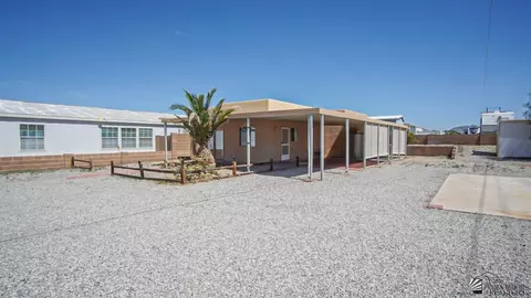 Exterior - 10491 S Spring Ave, Yuma, AZ 85365 photo 3 of 10