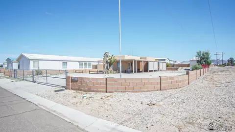 Exterior - 10491 S Spring Ave, Yuma, AZ 85365 photo 2 of 10