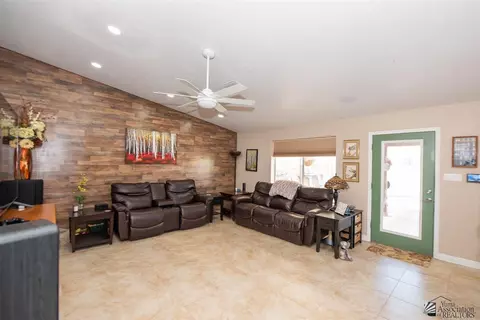 8774 E 25 St, Yuma, AZ 85365 photo 6