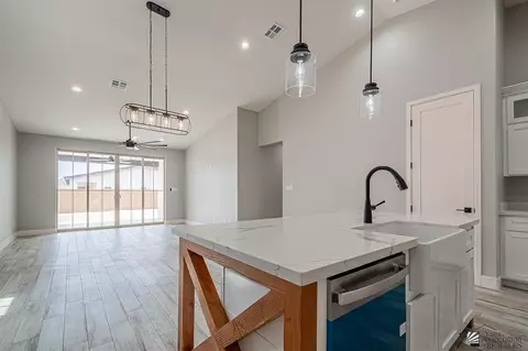 7921 E 35 St, Yuma, AZ 85365 photo 5