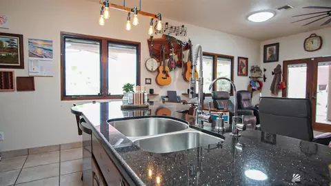Kitchen - 14779 E 49 St, Yuma, AZ 85367 photo 3 of 4