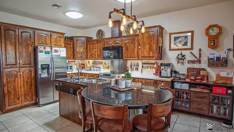 Kitchen - 14779 E 49 St, Yuma, AZ 85367 photo 1 of 4