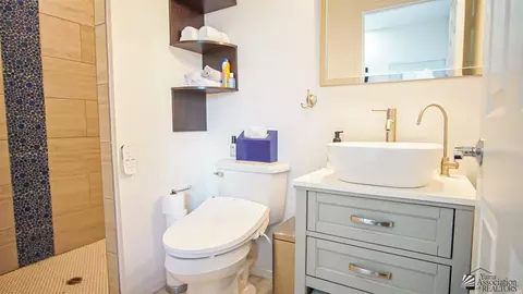Bath - 14779 E 49 St, Yuma, AZ 85367 photo 1 of 5