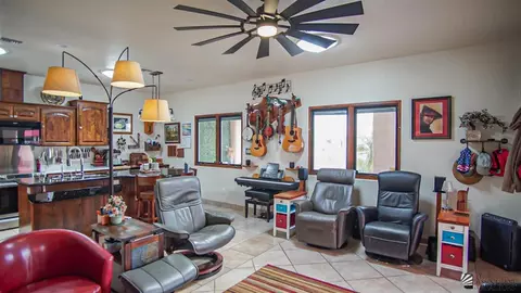Living - 14779 E 49 St, Yuma, AZ 85367 photo 2 of 2