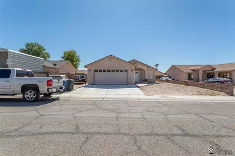 9653 E 38 St, Yuma, AZ 85365 photo 2