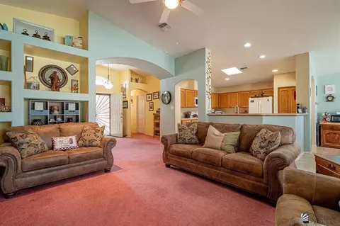 Living - 14294 E 50 Dr, Yuma, AZ 85367 photo 2 of 4