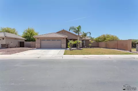 373 E 14 St, Somerton, AZ 85350