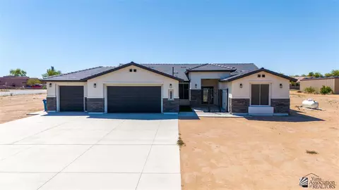 4669 E Nine Iron Ln, Yuma, AZ 85365