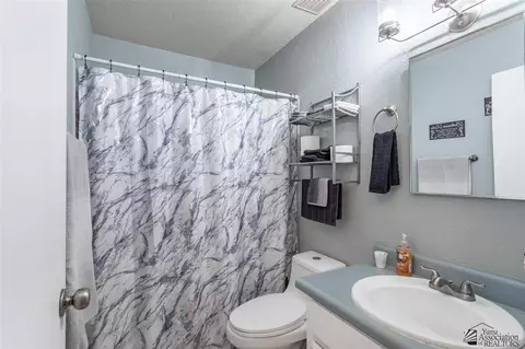 Bath - 11340 E 26 Ln, Yuma, AZ 85367 photo 1 of 3