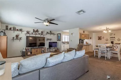 Living - 11340 E 26 Ln, Yuma, AZ 85367 photo 2 of 2