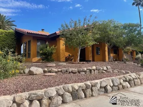 1328 W W Pkwy, Yuma, AZ 85364