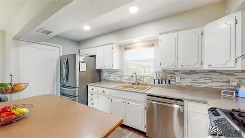 2290 E Lorie Ln, Yuma, AZ 85365 photo 6