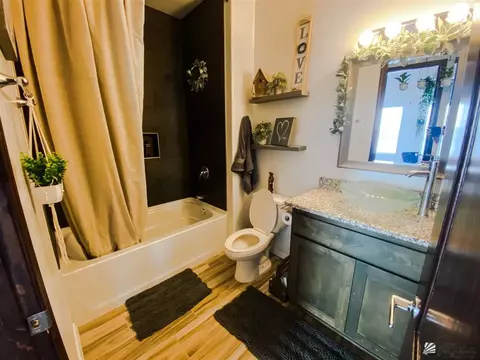 Bath - 5336 E 34 St, Yuma, AZ 85365 photo 5 of 5
