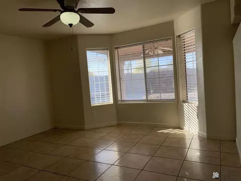 Living - 6264 E 40 Pl, Yuma, AZ 85365 photo 4 of 4