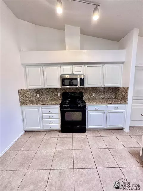 8404 E Topeka Pl, Yuma, AZ 85365 photo 6