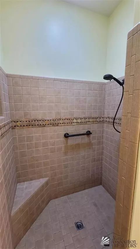 Bath - 14859 E 47 Ln, Yuma, AZ 85367 photo 5 of 6