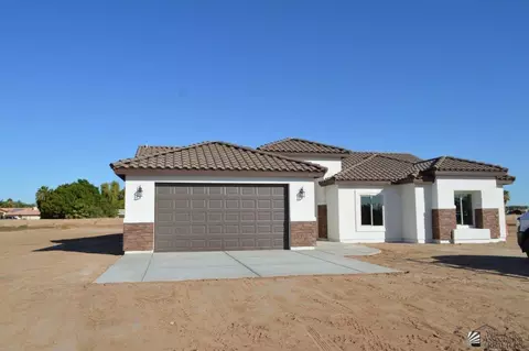 2150 W Meredith Ln, Somerton, AZ 85350
