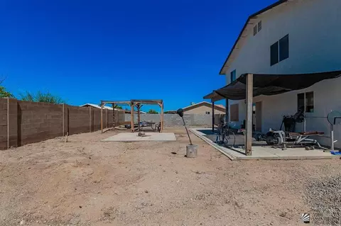 Exterior - 6184 E 43 St, Yuma, AZ 85365 photo 3 of 7