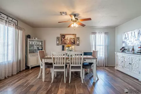 Dining - 6184 E 43 St, Yuma, AZ 85365 photo 2 of 2