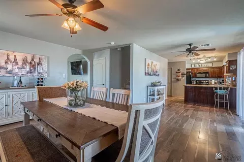 Dining - 6184 E 43 St, Yuma, AZ 85365 photo 1 of 2
