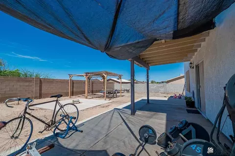 Exterior - 6184 E 43 St, Yuma, AZ 85365 photo 4 of 7