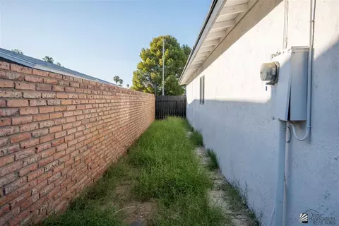 Exterior - 1545 E 27 Pl, Yuma, AZ 85365 photo 8 of 8
