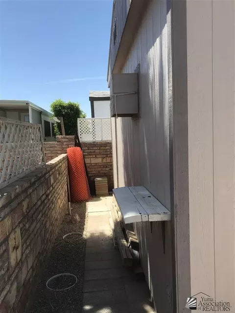 10325 E Compadre Ln, Yuma, AZ 85365 photo 13