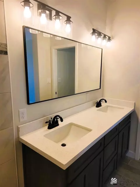 Bath - 7946 E 35 St, Yuma, AZ 85365 photo 2 of 2