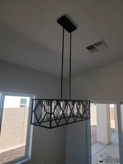 Dining - 7946 E 35 St, Yuma, AZ 85365 photo 1 of 1
