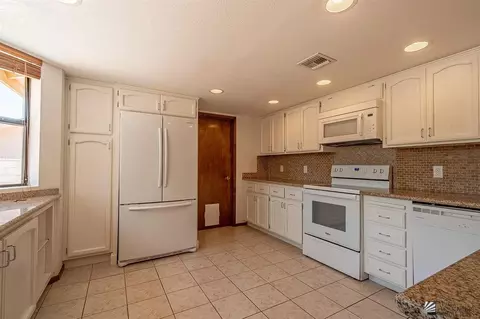 3435 E Sombra Ln, Yuma, AZ 85365 photo 7