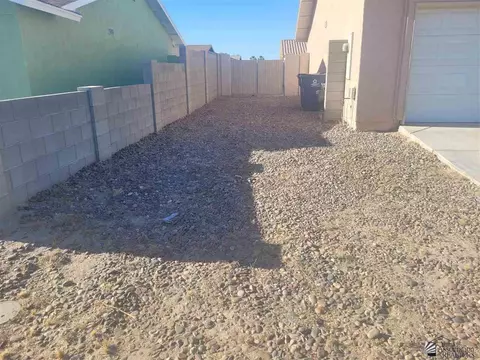 11374 E 27 Pl, Yuma, AZ 85367 photo 21