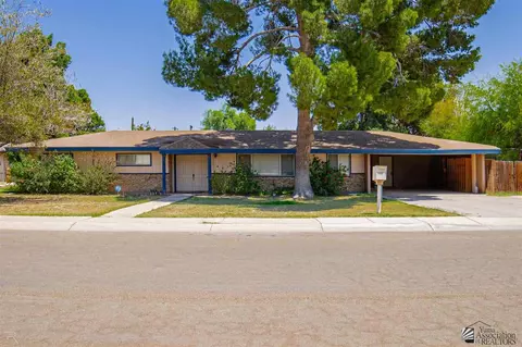 1701 S Arcadia Ln, Yuma, AZ 85364