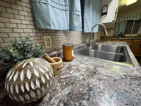 Kitchen - 234 E 25 St, Yuma, AZ 85364 photo 3 of 6
