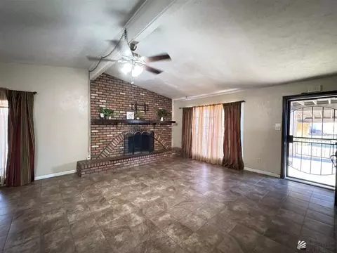 Living - 234 E 25 St, Yuma, AZ 85364 photo 2 of 3