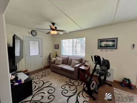 Living - 10795 E 36 Pl, Yuma, AZ 85365 photo 5 of 5