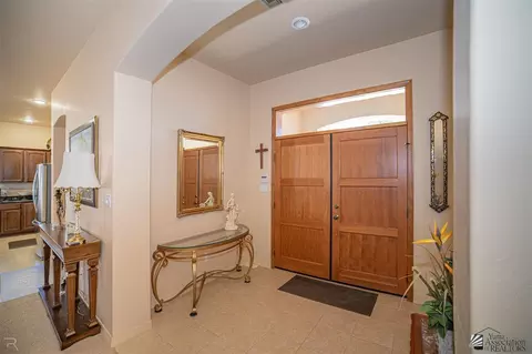 Entry Way - 5605 E 39 Ln, Yuma, AZ 85365 photo 1 of 2