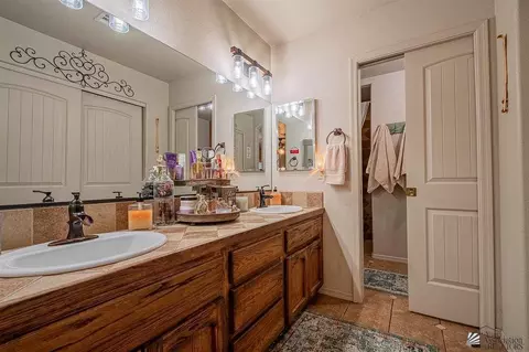 Bath - 4284 S Ave 5 12 E, Yuma, AZ 85365 photo 1 of 5