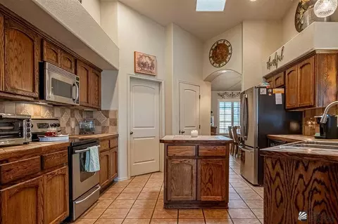 Kitchen - 4284 S Ave 5 12 E, Yuma, AZ 85365 photo 1 of 3