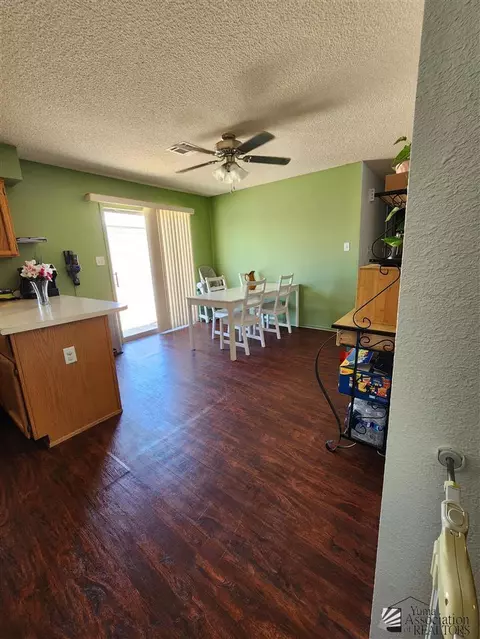 8876 E 39 St, Yuma, AZ 85365 photo 2