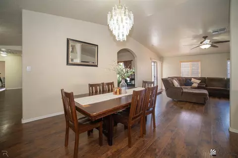 Dining - 6302 E 44th Pl, Yuma, AZ 85365 photo 1 of 2
