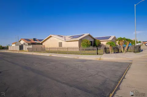 Exterior - 6302 E 44th Pl, Yuma, AZ 85365 photo 8 of 8