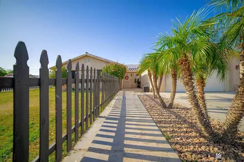 Exterior - 6302 E 44th Pl, Yuma, AZ 85365 photo 3 of 8