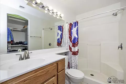 Bath - 10669 E 34 St, Yuma, AZ 85365 photo 1 of 2