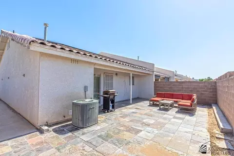 Exterior - 10669 E 34 St, Yuma, AZ 85365 photo 3 of 5